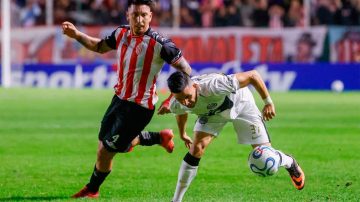 Barracas Central dejó escapar el triunfo y cayó agónicamente ante Olimpia