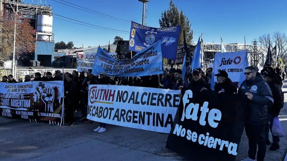 Crisis industrial: Cabot cerró su planta en Campana y dejó a 150 familias en la calle