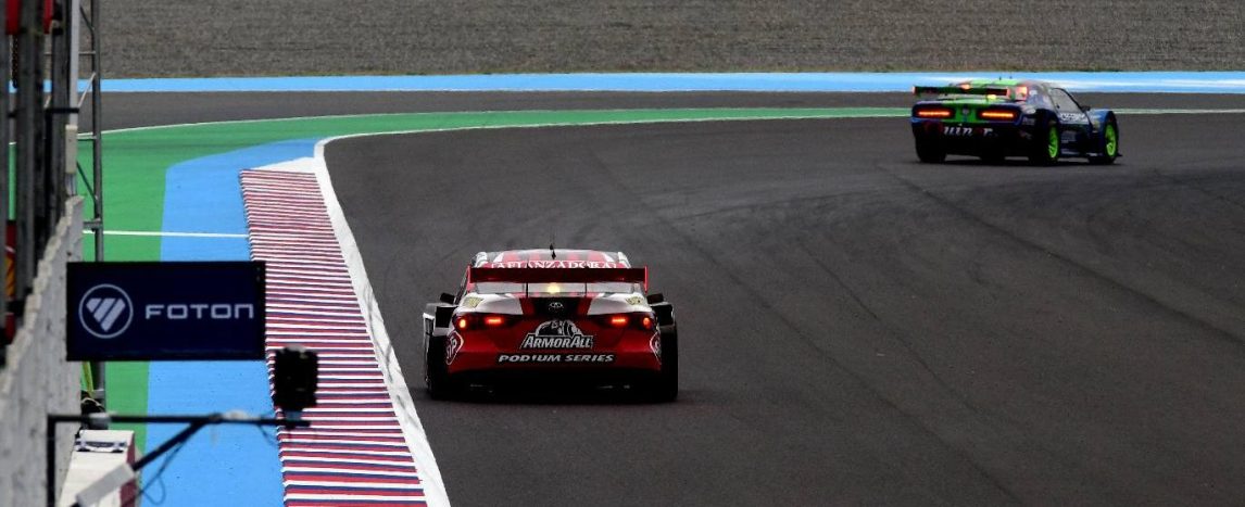 Así se largan las series del TC Pista en Termas de Río Hondo