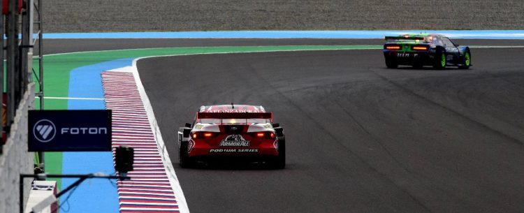 Así se largan las series del TC Pista en Termas de Río Hondo