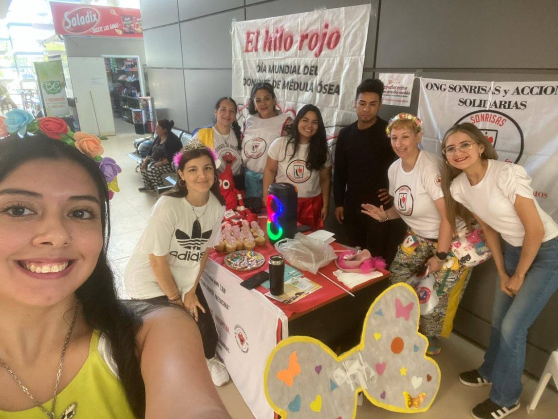 “La risa cura”: payasos de hospital recibieron una distinción por su compromiso solidario