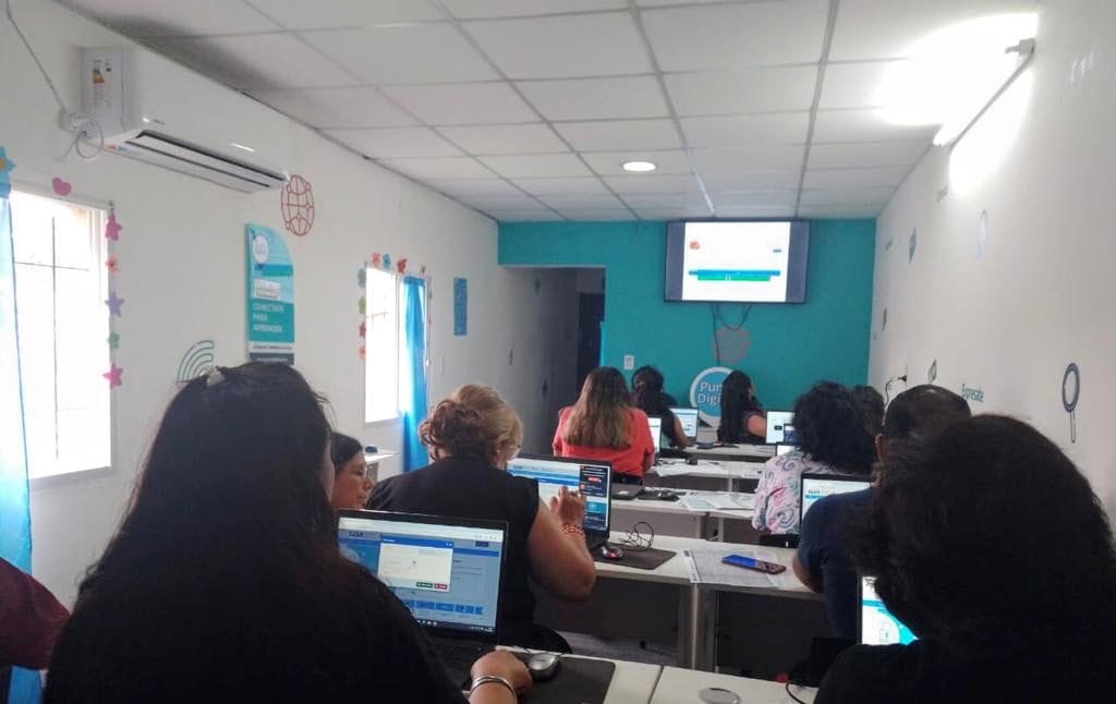 Continúan abiertas las inscripciones para el taller de iniciación en computación para adultos