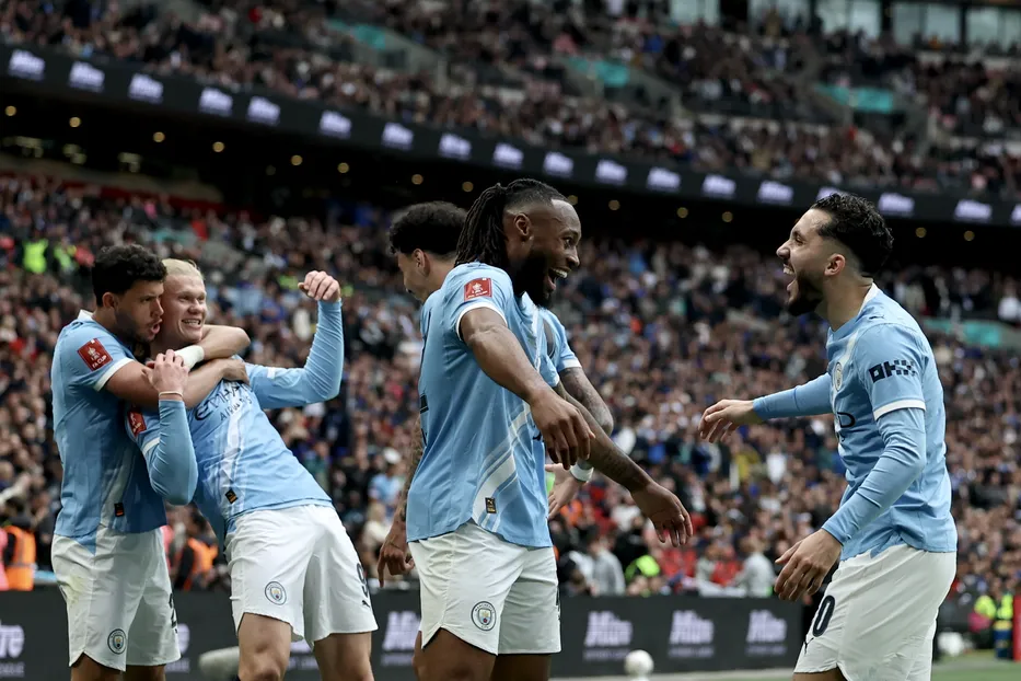 Manchester City volvió a festejar en Inglaterra y levantó la FA Cup