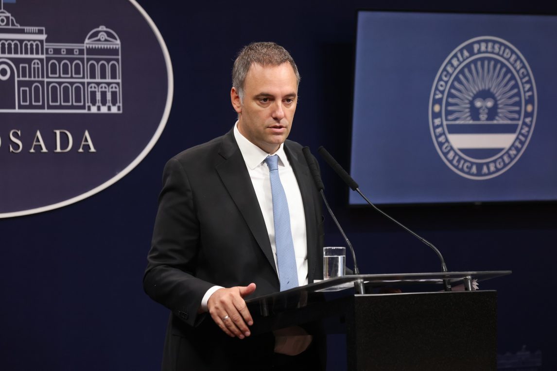 Causa Adorni: la Justicia evalúa viajes de lujo, cuentas bancarias y billeteras virtuales