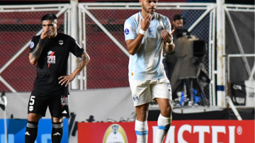 Gremio goleó a Riestra y complicó su futuro en la Sudamericana