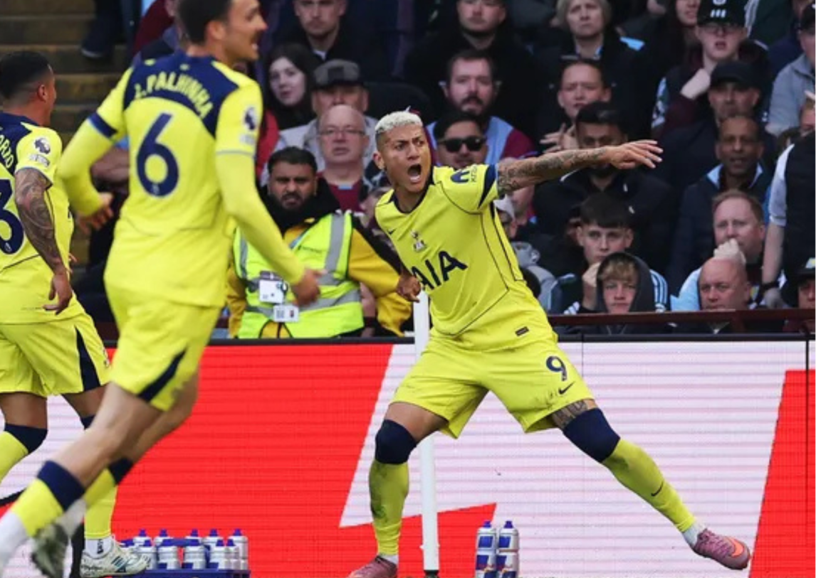 Tottenham ganó un duelo clave y salió de la zona de descenso