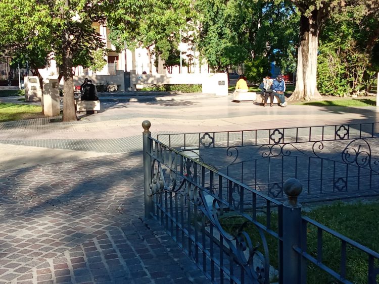 El frío se despide de Santiago: confirman días agradables en la Madre de Ciudades