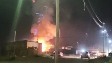 Murieron un bebé y dos adultos tras la explosión de un edificio en Perito Moreno