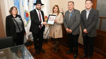 Norma Fuentes recibió en el salón de acuerdos al Gran Rabino Eliahu Hamra