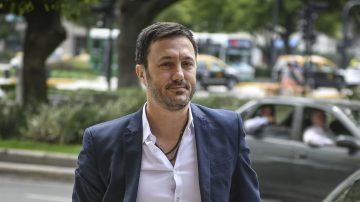 Denunciaron a Luis Petri por presuntas irregularidades en la compra de un avión para la Fuerza Aérea