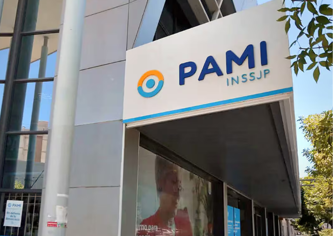El Gobierno emitirá deuda para asistir al PAMI por su situación financiera