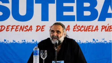 Tras más de 20 años al frente de SUTEBA, Roberto Baradel dejó la conducción
