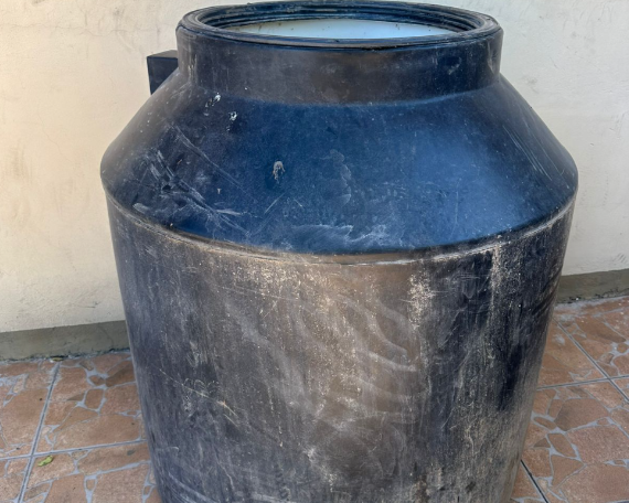 Fue demorado por robarle un tanque de agua a su tía y esconderlo en la vivienda que está construyendo