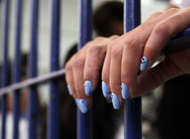 Revocaron la prisión perpetua a la mujer condenada por matar a su bebé recién nacido en El Zanjón