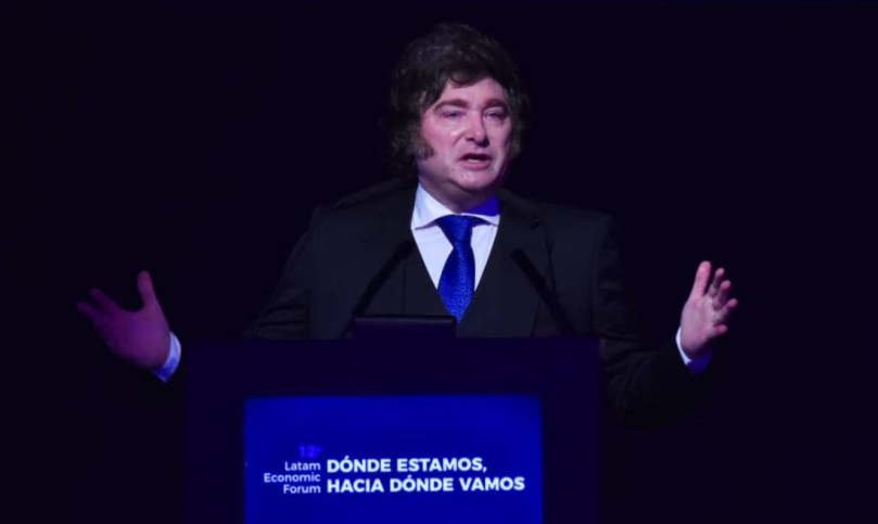 Milei defendió el ajuste y afirmó que “no se le puede pagar a los jubilados eliminando los viajes del Presidente”