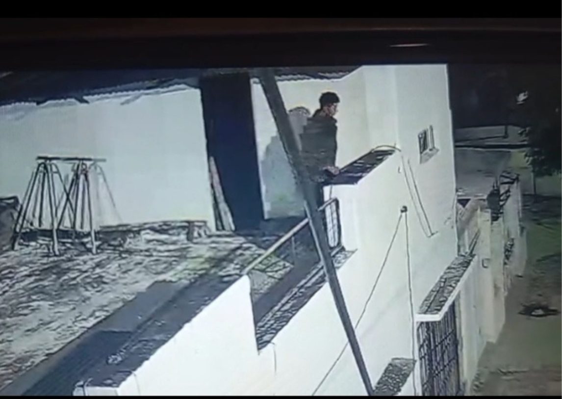 VIDEO: Denuncian reiterados robos en un domicilio de la zona céntrica en La Banda