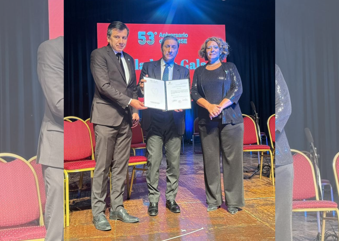 El vicegobernador Silva Neder asistió a la noche de gala por el aniversario de la UNSE
