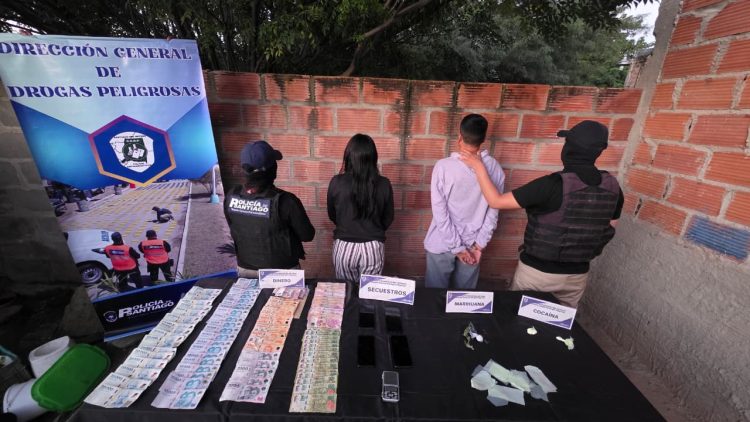 Dos detenidos e importantes secuestros de drogas y dinero en La Banda