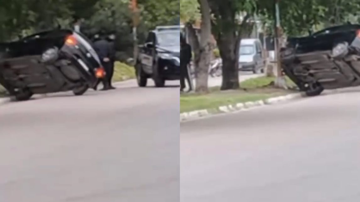 Conductor perdió el control de su auto y terminó chocando contra una columna