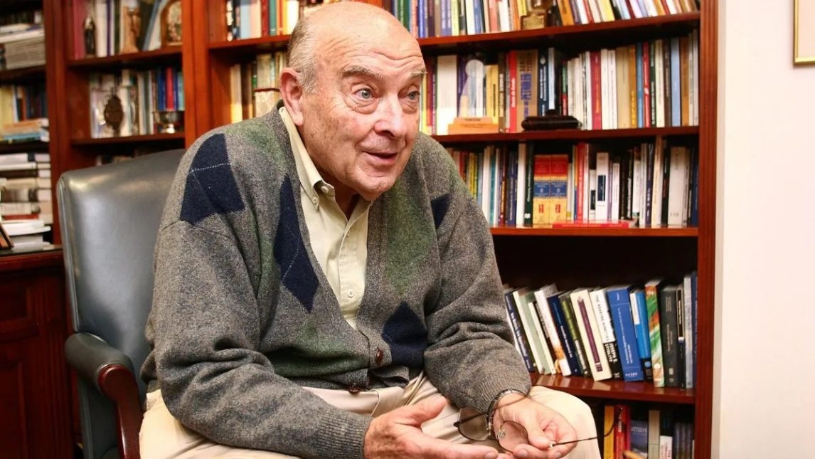 Domingo Cavallo advirtió que la desinflación podría frenarse si no se elimina el cepo cambiario