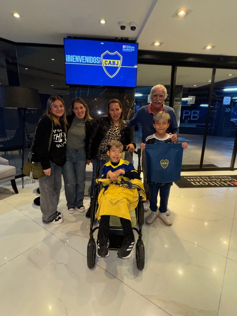 Facu vivió un emotivo encuentro con Boca Juniors en medio de su campaña solidaria