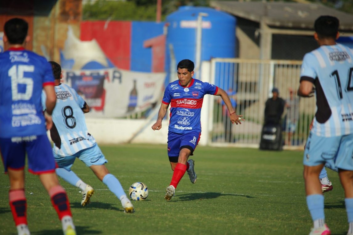 ¿Por qué no juega Nicolás Juárez en Güemes? El ídolo que hoy suma minutos en la Liga local