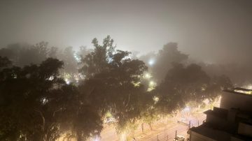 Santiago amaneció bajo una densa niebla este miércoles que tendrá una máxima de 29 grados