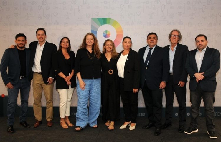Defensores del pueblo promueven un reclamo por derechos laborales