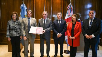 El gobernador Elías Suárez se reunió con los miembros del Tribunal de Cuentas de la Provincia