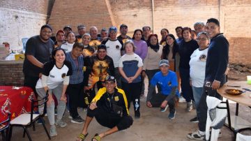 Fernández recibe a los peregrinos en su camino hacia el Santuario de Mailín
