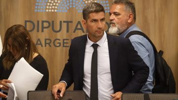 Manuel Quintar le ofreció el Tesla Cybertruck a Milei: “se lo dono al país así lo puede usar”