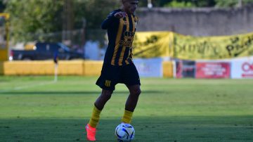 Mitre goleó a San Miguel y ratificó su levantada