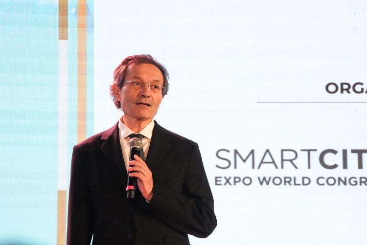 Gustavo Béliz abrió el ciclo de conferencias del Smart City Expo y reflexionó sobre los desafíos de la inteligencia artificial