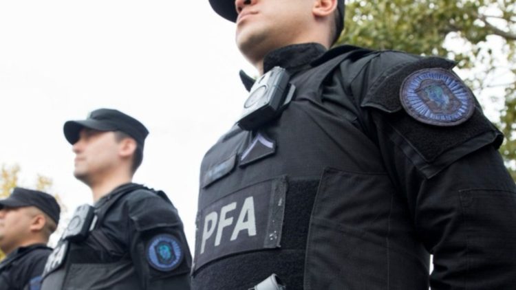 Detuvieron a “dealer VIP” que vendía a santiagueños de alto poder adquisitivo desde su departamento en el centro