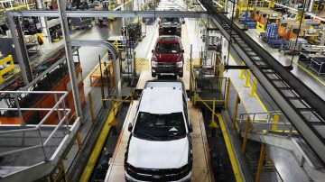 El Gobierno oficializó la quita total de retenciones a los autos: habrá un cronograma de desgravación hasta 2027