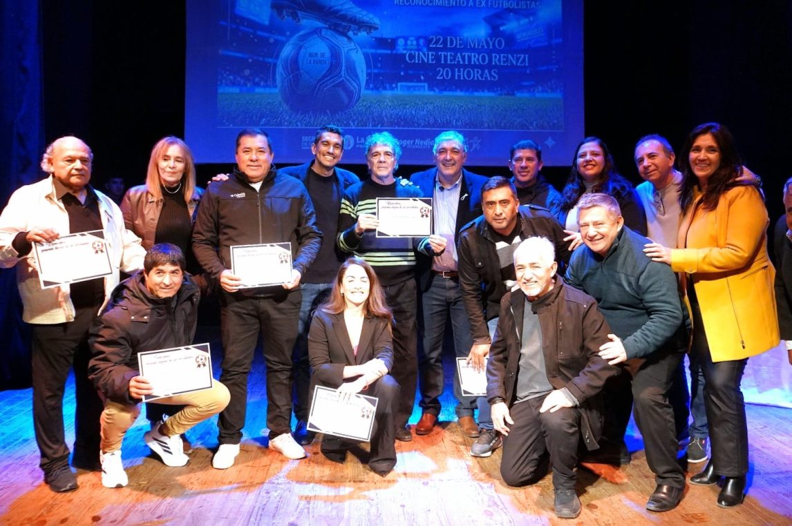 Ex futbolistas bandeños fueron distinguidos con los reconocimientos “Memorables”