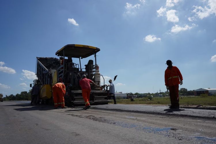 Empresario arregló por su cuenta un tramo de la autopista y ahora Vialidad Nacional lo intima a deshacerlo