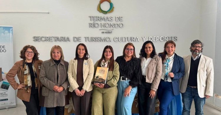 La UNSE presentó el libro “Historia de Termas de Río Hondo: de los pueblos originarios a la modernidad”