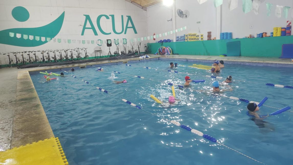 Acua Club realizará un gran encuentro de natación infantil este sábado