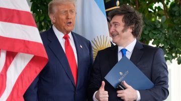 Milei: faltazo para el Día de la Independencia argentina, pero gastos millonarios para la celebración de Estados Unidos