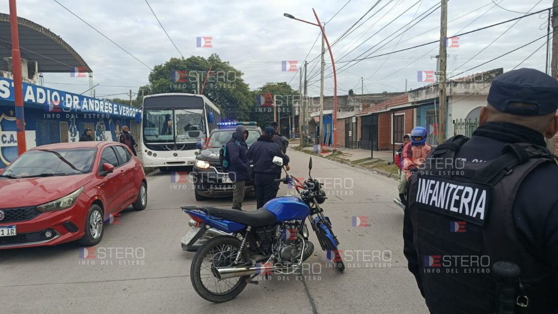 Adolescente de 14 años tuvo que ser hospitalizado tras un fuerte choque