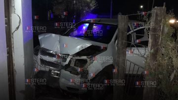 Una camioneta se incrustó contra una vivienda en Quimilí y tres personas resultaron heridas