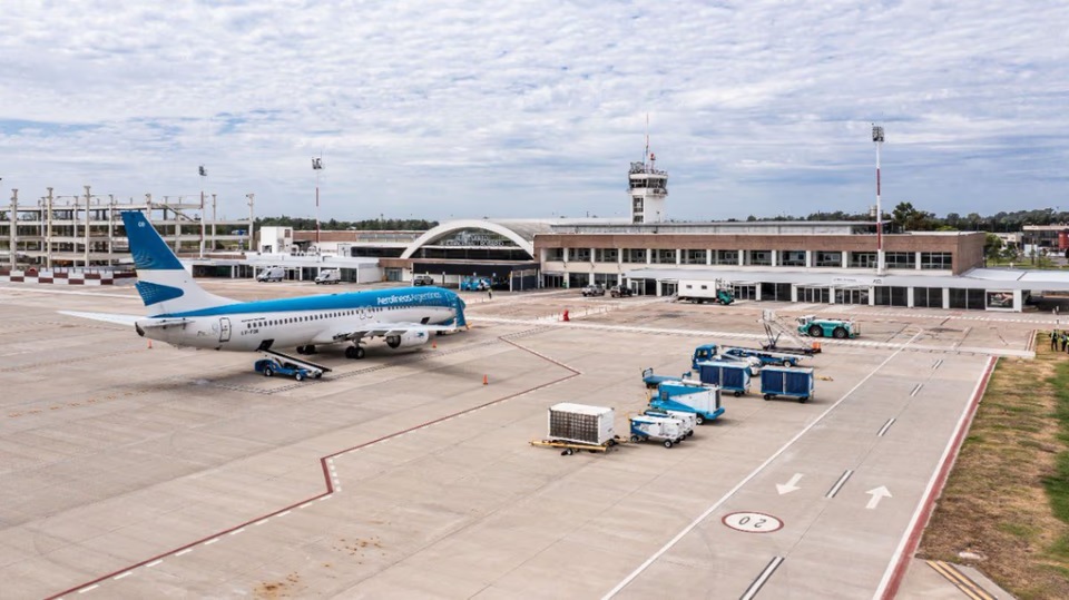 Quisieron tener sexo durante un vuelo y fueron detenidos al aterrizar