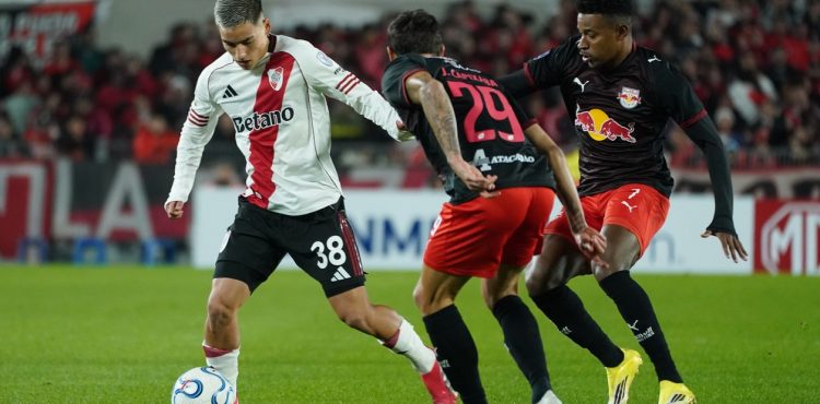River rescató un empate agónico ante Bragantino y definirá su clasificación en la última fecha
