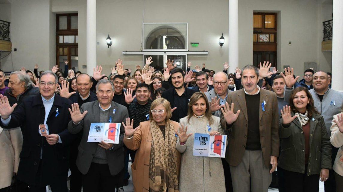 La intendente Fuentes y la secretaría de Trabajo, Julia Comán firmaron un convenio para la detección temprana de trata de personas