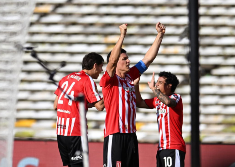 Estudiantes goleó a Rosario Central y avanzó con autoridad en la Copa Argentina