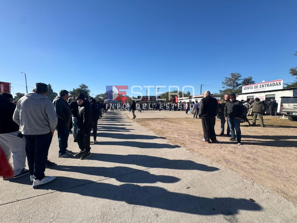 Pasión fierrera: largas filas para vivir el TC en el Autódromo Internacional de Termas
