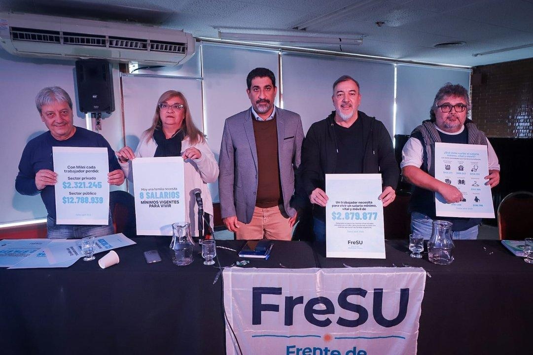 Gremios exigen que el salario mínimo suba a casi $2,9 millones