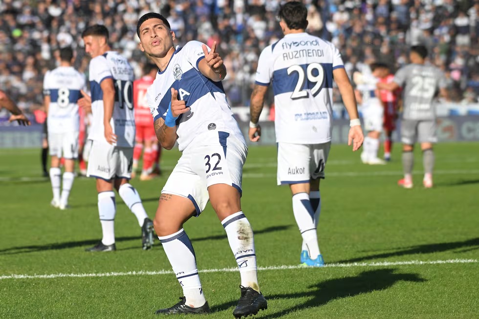 Gimnasia venció a Argentinos en el Bosque y terminó sexto en la zona B