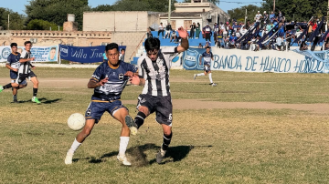 Estudiantes le dio vuelta el partido a Central Córdoba y se sube a la cima de la zona Capital